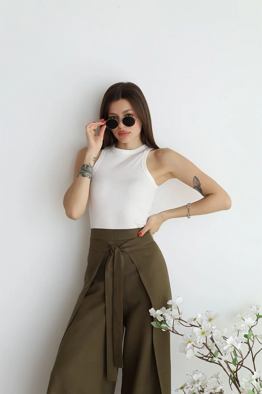 Isolde | Wide-Crop Linen Trousers