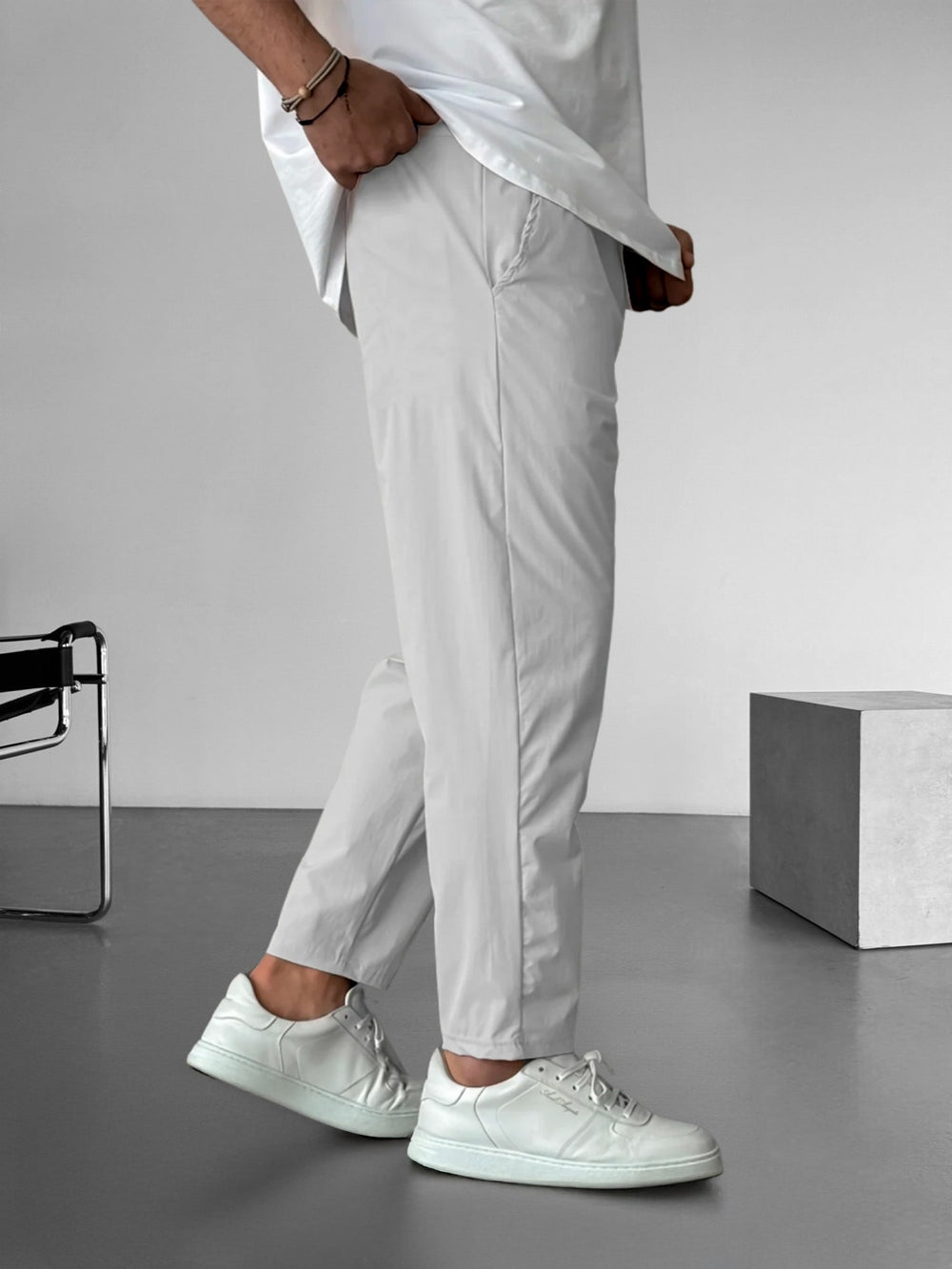 Micah | Relaxed Tapered Trousers