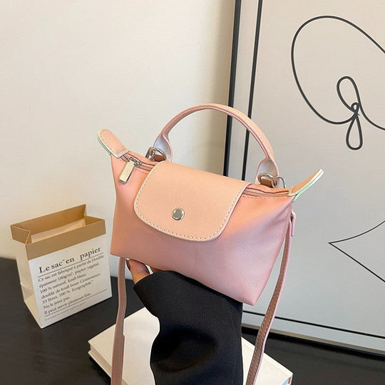 Pippa | This bag goes with any outfit